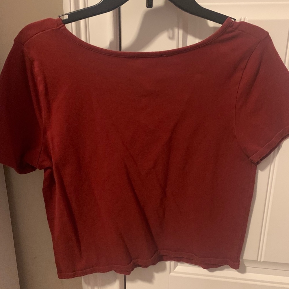 crop top - Picture 2 of 2
